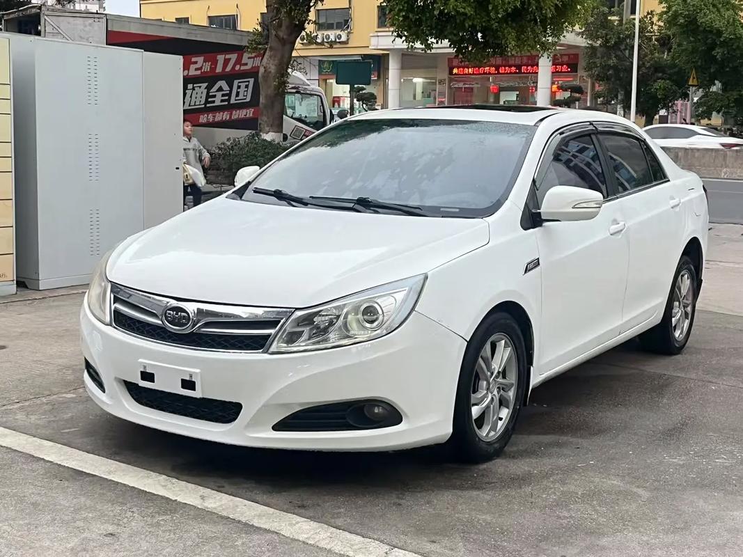 比亚迪速锐顶配多少钱／2020款比亚迪速锐