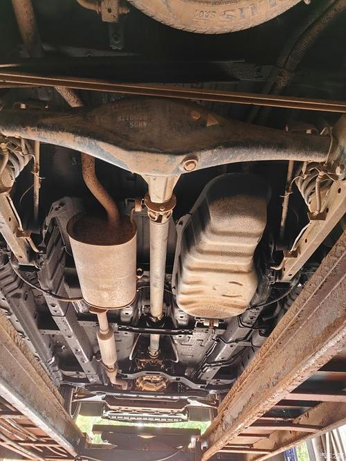 底盘装甲喷了1年还是粘手,底盘装甲喷过一次了还能再喷吗