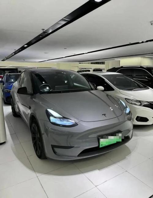 买二手的特斯拉都是啥人／二手特斯拉买哪年最好