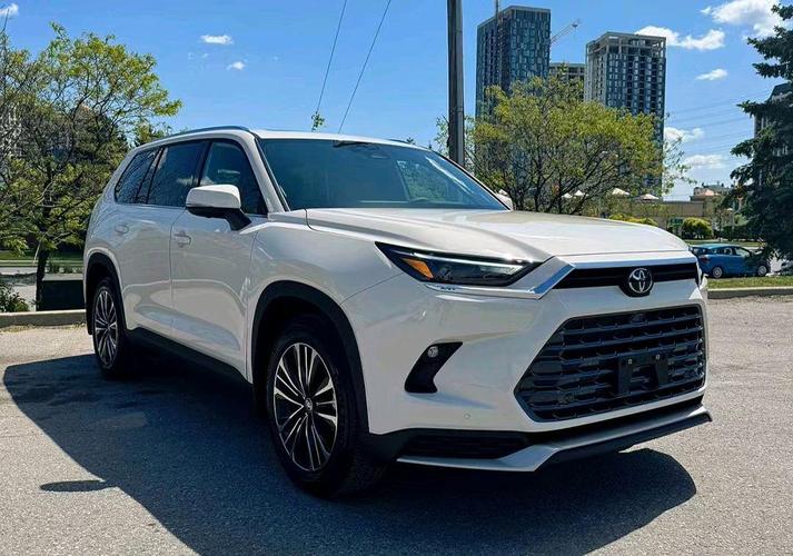 【丰田汉兰达照片,新款丰田汉兰达图片】