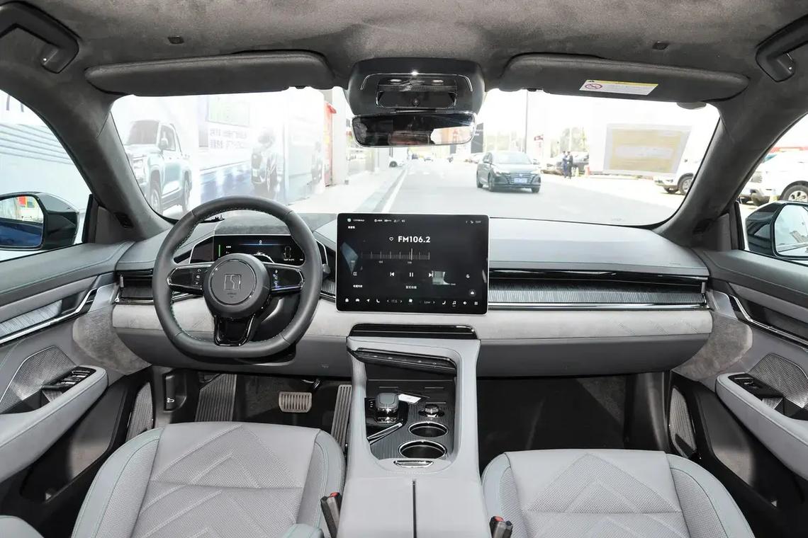 极氮001价格(极氪001最新消息)