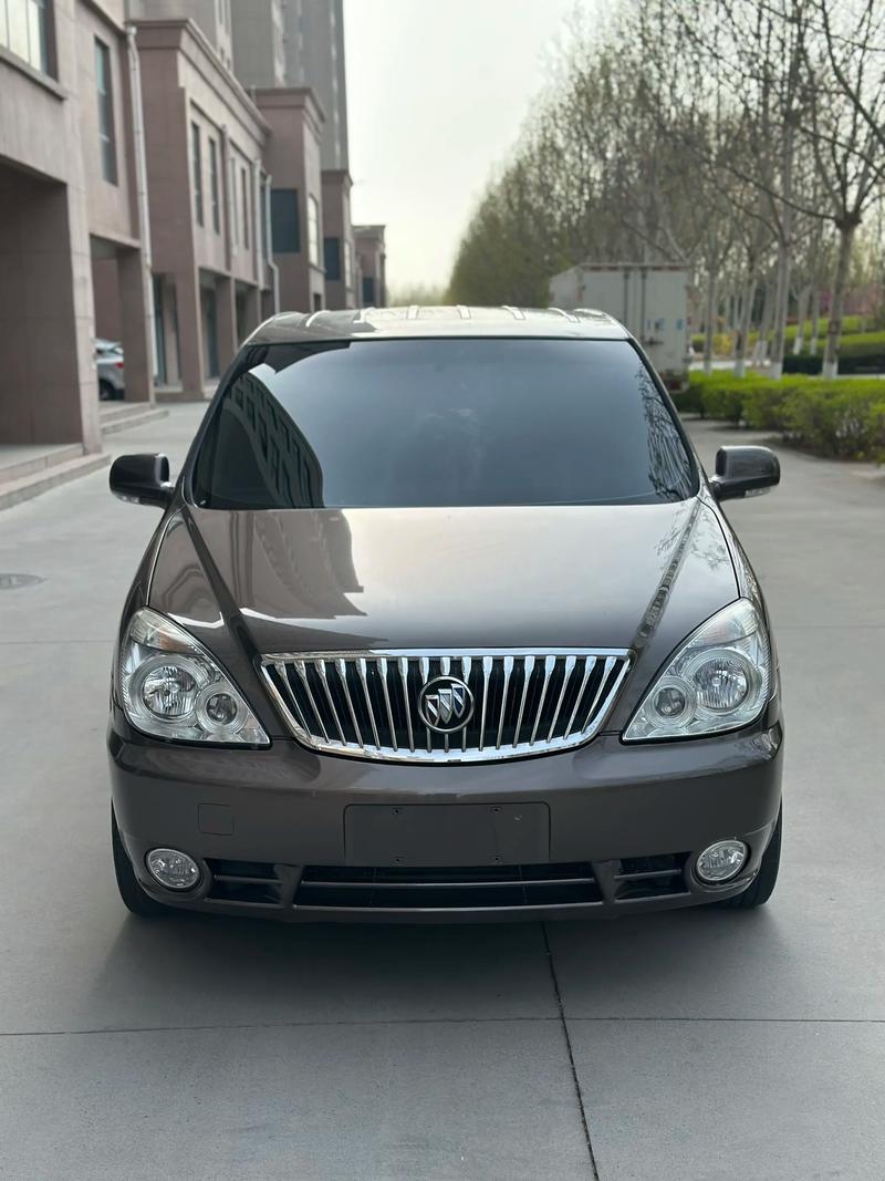 16年gl8二手车价格,16年二手别克gl8